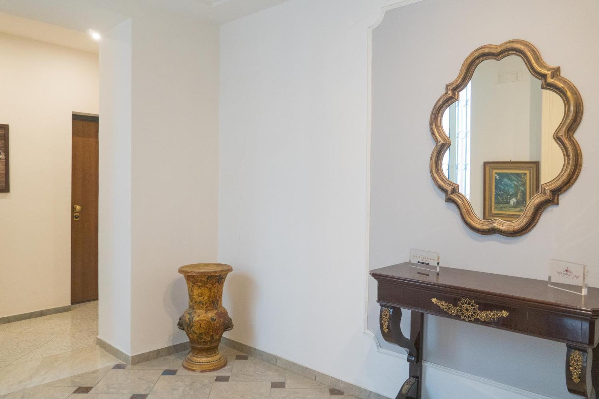 Appartamento D'elite Chiaia Napoli